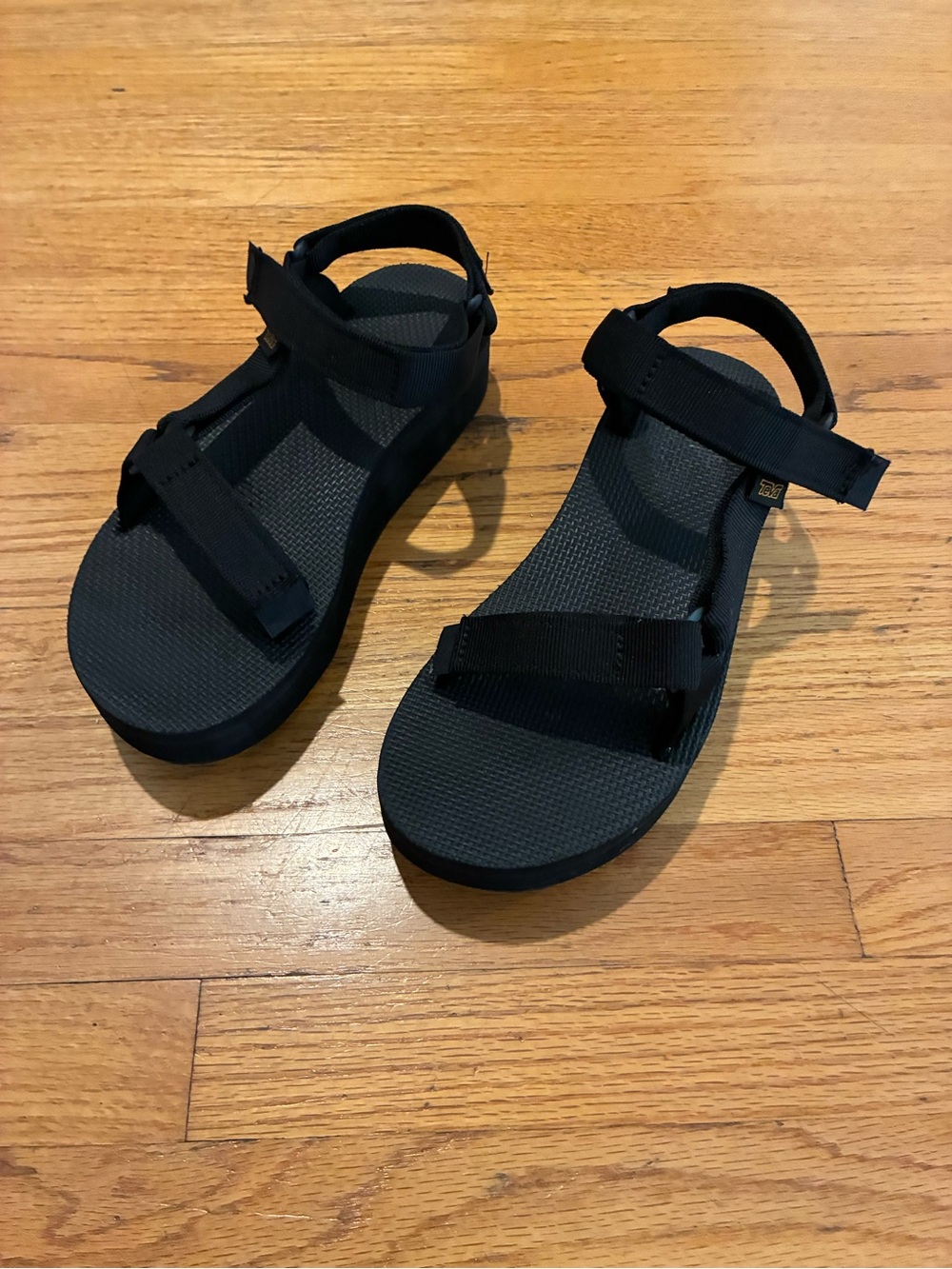 Teva Flatform Sandals Women Black size 8 - Adjustable Straps